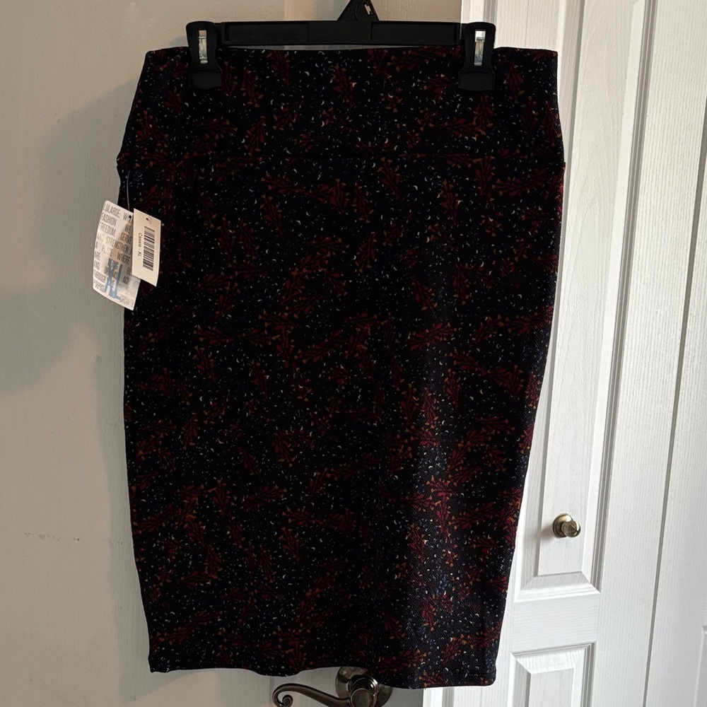 LuLaRoe Cassie Black and Burgundy Pencil Skirt